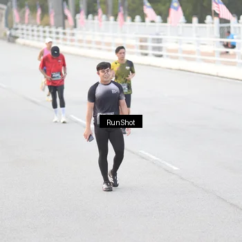 Runner Photo 6813332