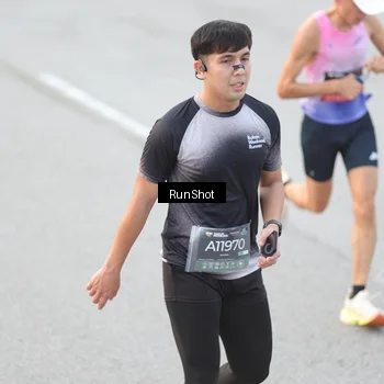 Runner Photo 6813340