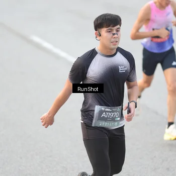Runner Photo 6813342