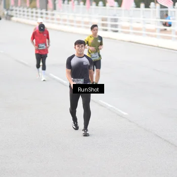 Runner Photo 6813343
