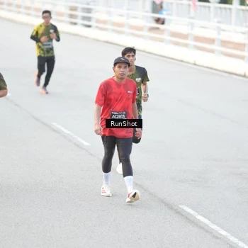 Runner Photo 6813365