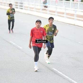 Runner Photo 6813366