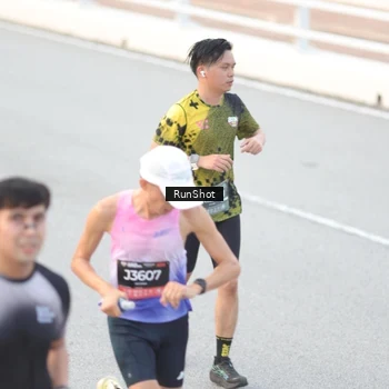 Runner Photo 6813367