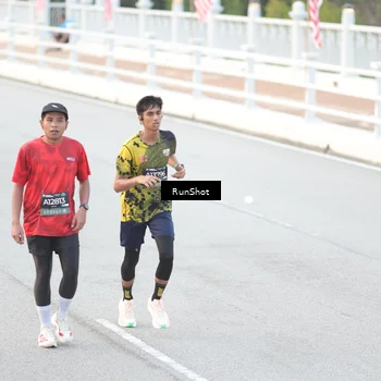 Runner Photo 6813371