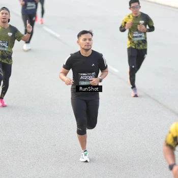 Runner Photo 6813406