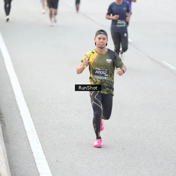 Runner Photo 6813417