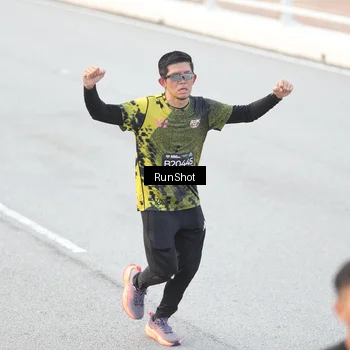 Runner Photo 6813437
