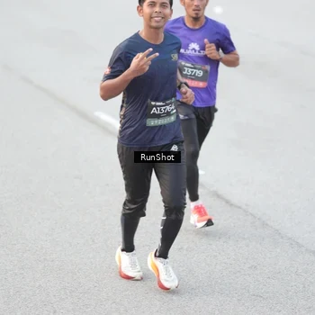 Runner Photo 6813463