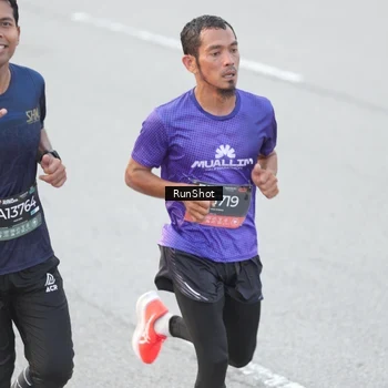 Runner Photo 6813481