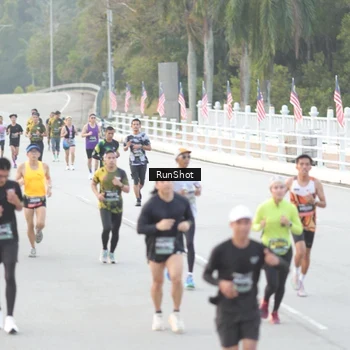 Runner Photo 6813489