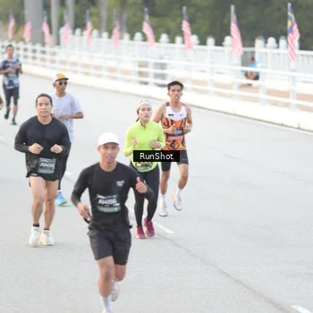 Runner Photo 6813492