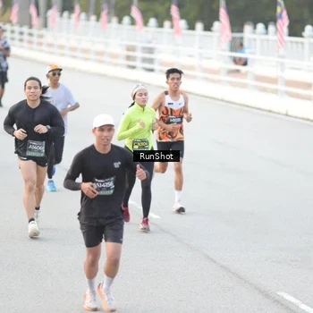 Runner Photo 6813497