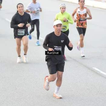 Runner Photo 6813502