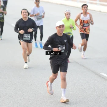 Runner Photo 6813504