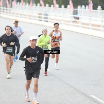 Runner Photo 6813506