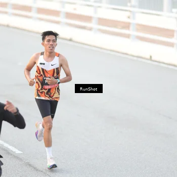 Runner Photo 6813513