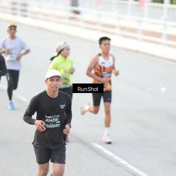 Runner Photo 6813514