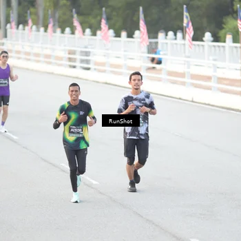 Runner Photo 6813567