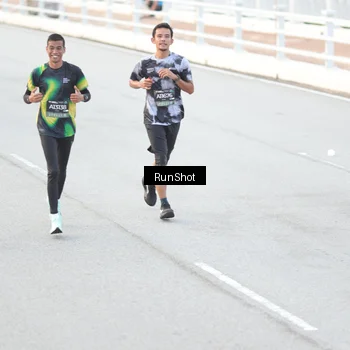 Runner Photo 6813574