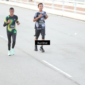 Runner Photo 6813577