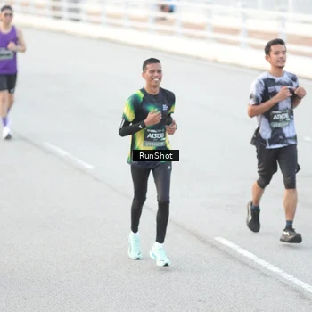 Runner Photo 6813585