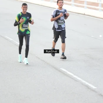Runner Photo 6813587