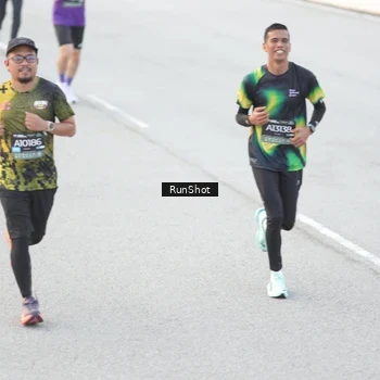 Runner Photo 6813592