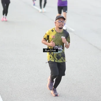 Runner Photo 6813599