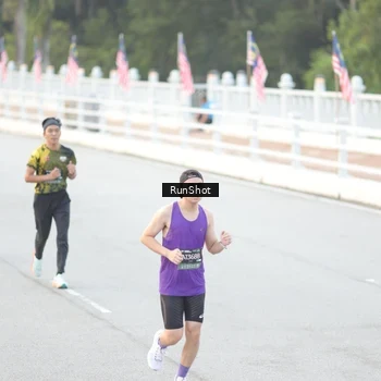 Runner Photo 6813610