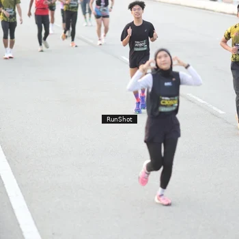 Runner Photo 6813629