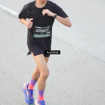 Runner Photo 6813678