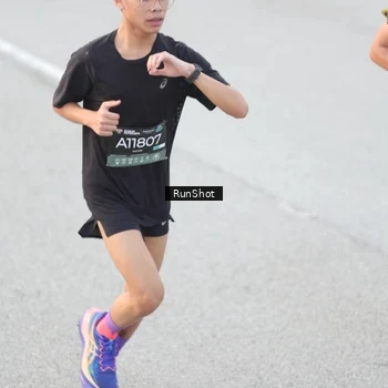 Runner Photo 6813680