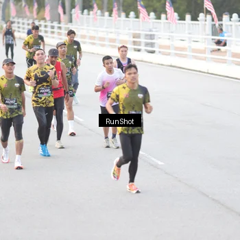 Runner Photo 6813685
