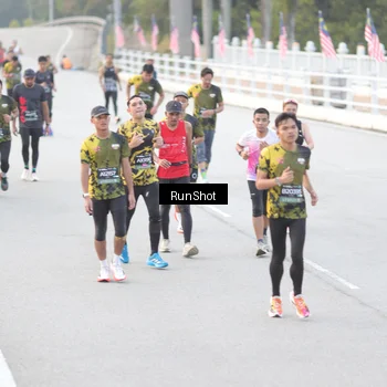 Runner Photo 6813686