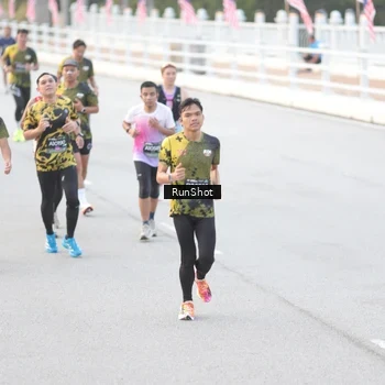 Runner Photo 6813688