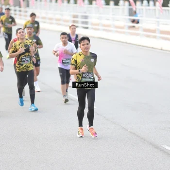 Runner Photo 6813691
