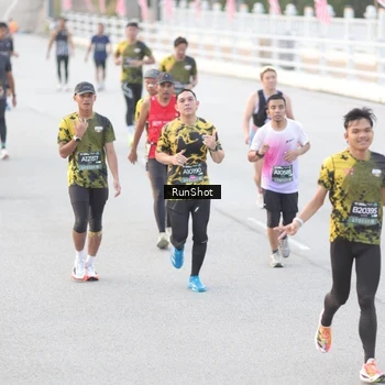 Runner Photo 6813697