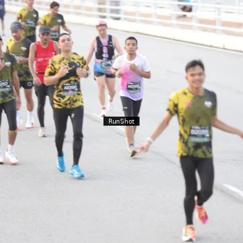 Runner Photo 6813698
