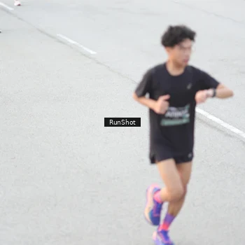 Runner Photo 6813700
