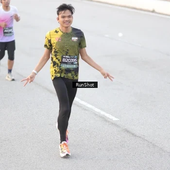 Runner Photo 6813704