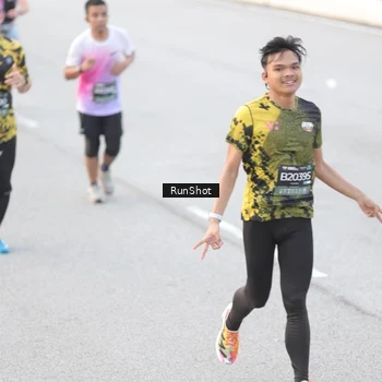 Runner Photo 6813710