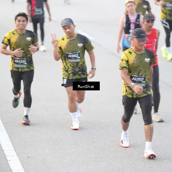 Runner Photo 6813735