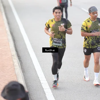 Runner Photo 6813740