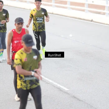 Runner Photo 6813750