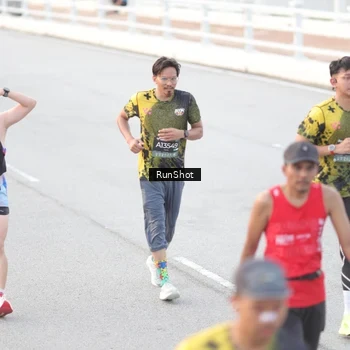 Runner Photo 6813774
