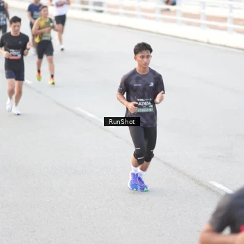Runner Photo 6813802