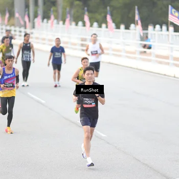Runner Photo 6813816