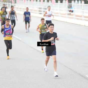 Runner Photo 6813818