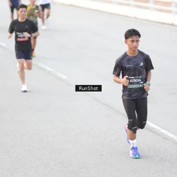 Runner Photo 6813820