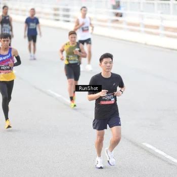Runner Photo 6813827